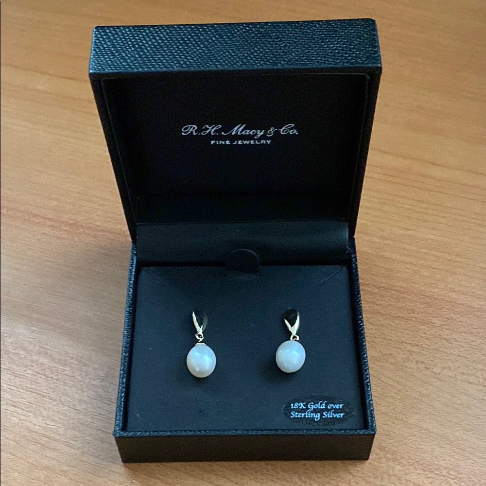 Macy's Pearl Pendant Necklace Matching Earrings 18k Gold Plated Sterling Silver